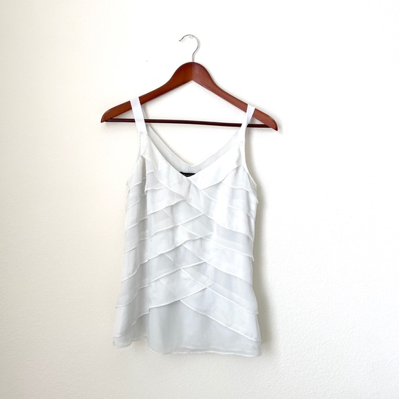 White House Black Market Tops - 🌻WHBM•White Ruffled Tank